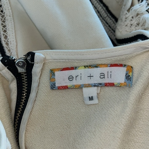 Anthropologie | Eri + Ali Embroidered Top Medium - Picture 5 of 6